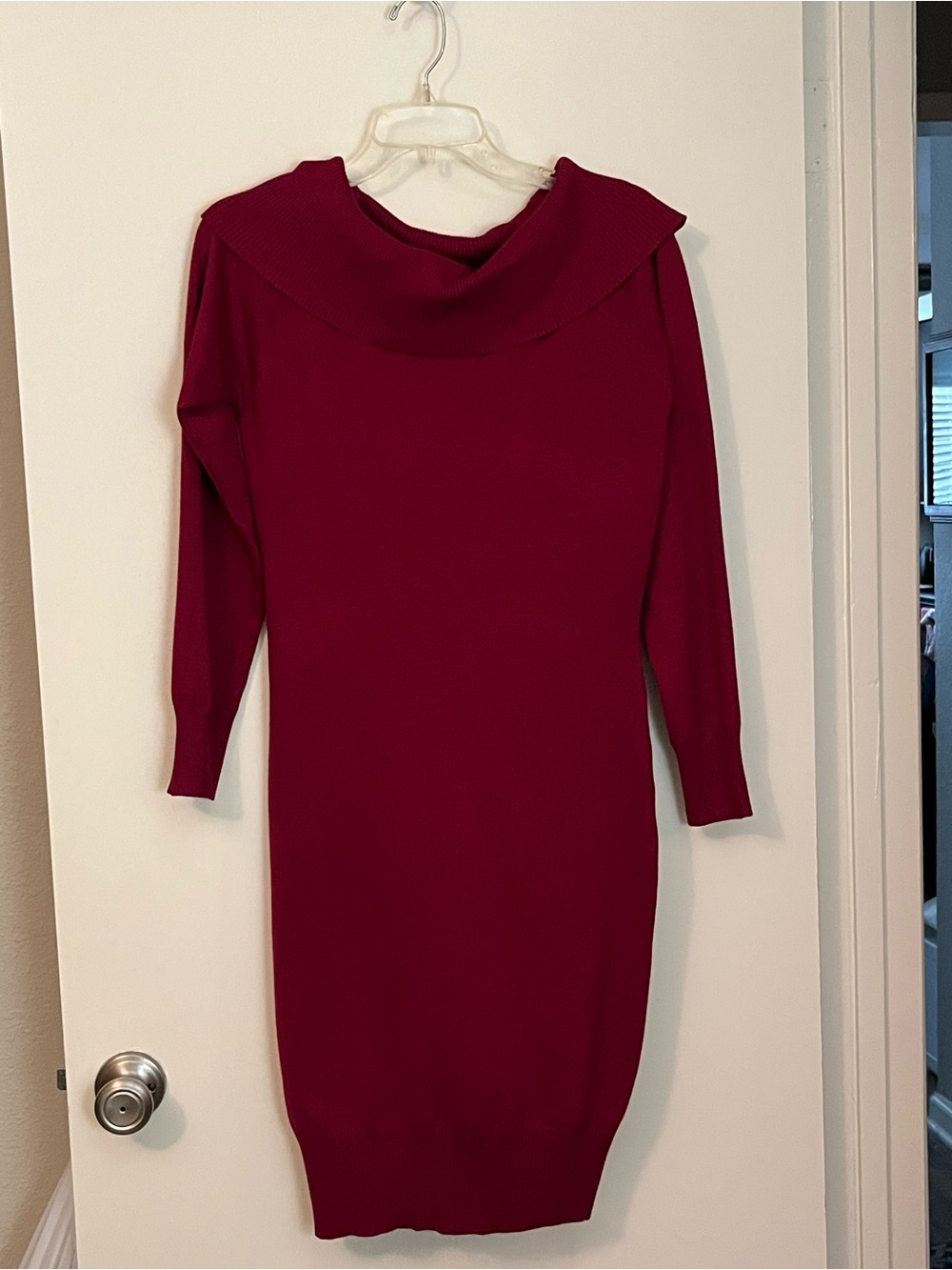 ALLOY Apparel Long-Sleeve Cowl Neck Knit Sweater Dress in Berry- Size L